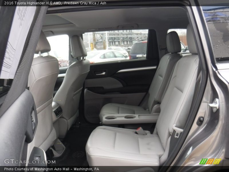 Predawn Gray Mica / Ash 2016 Toyota Highlander XLE AWD