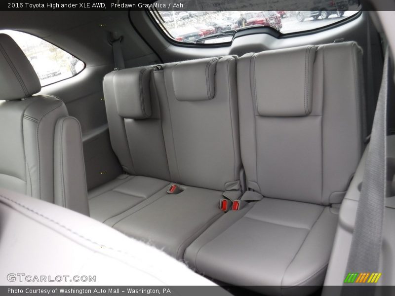 Predawn Gray Mica / Ash 2016 Toyota Highlander XLE AWD