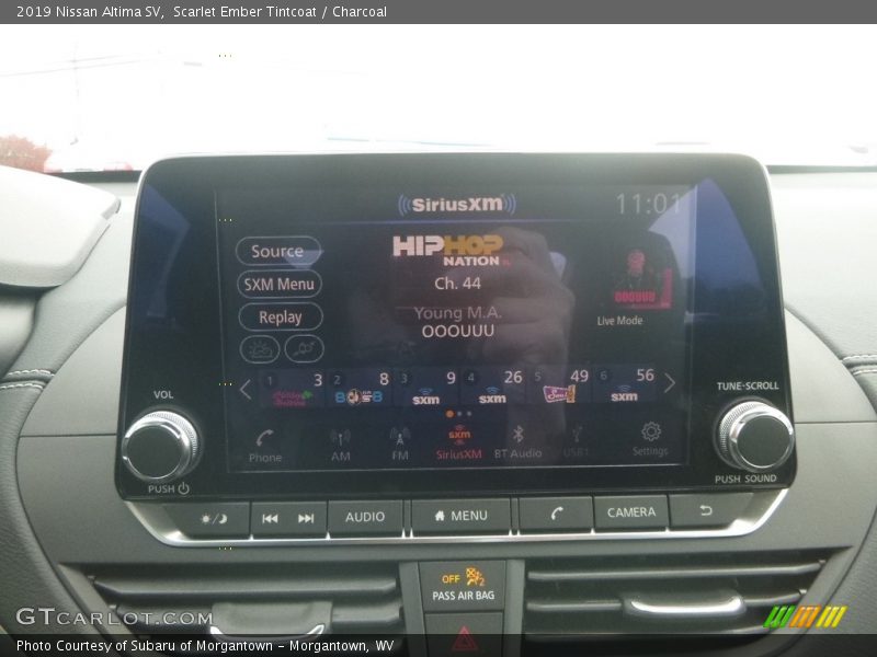 Controls of 2019 Altima SV