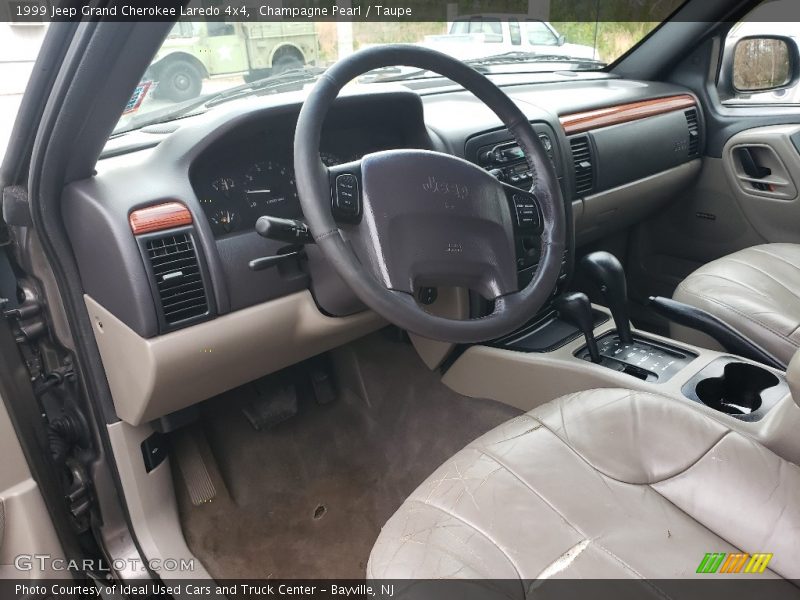 Champagne Pearl / Taupe 1999 Jeep Grand Cherokee Laredo 4x4