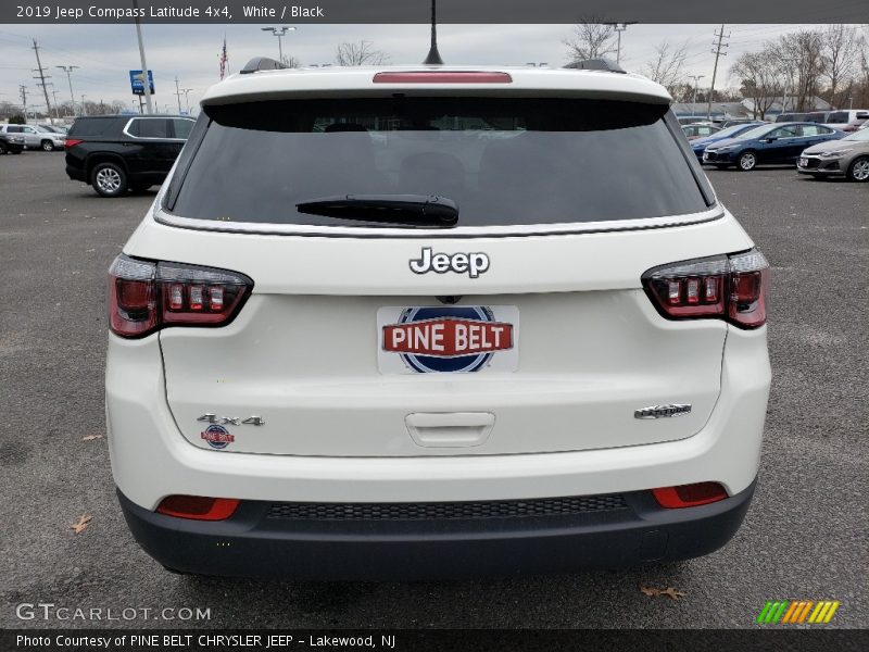 White / Black 2019 Jeep Compass Latitude 4x4