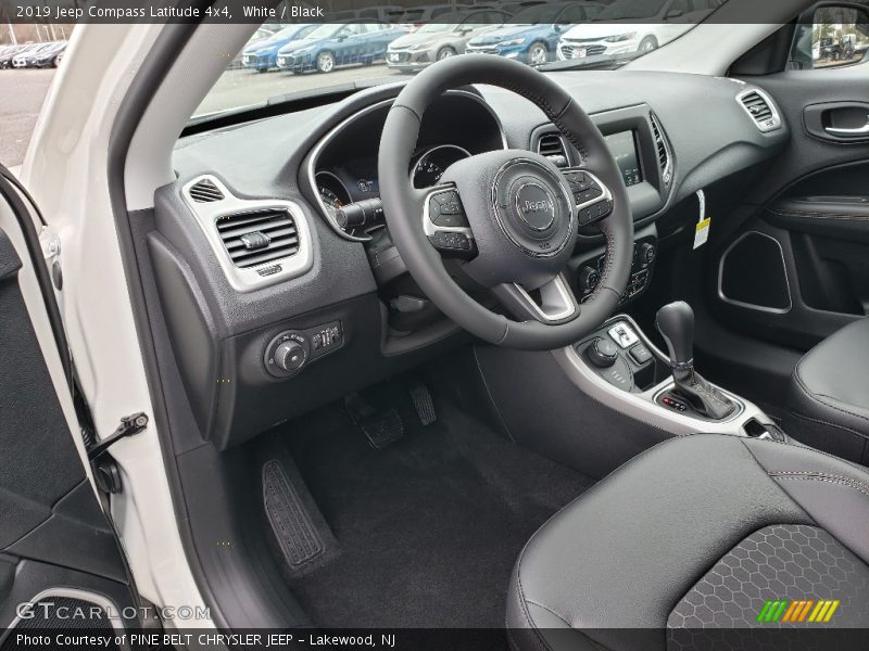 White / Black 2019 Jeep Compass Latitude 4x4