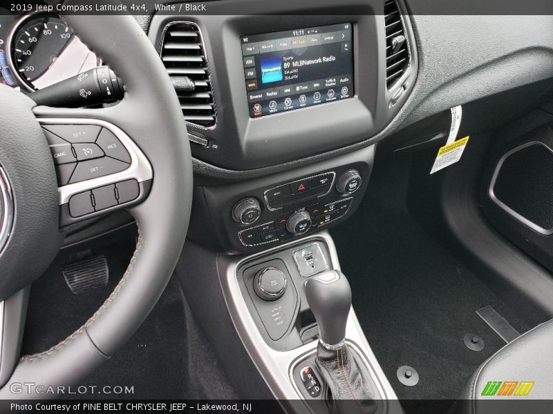 White / Black 2019 Jeep Compass Latitude 4x4