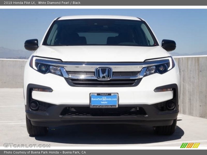 White Diamond Pearl / Black 2019 Honda Pilot LX