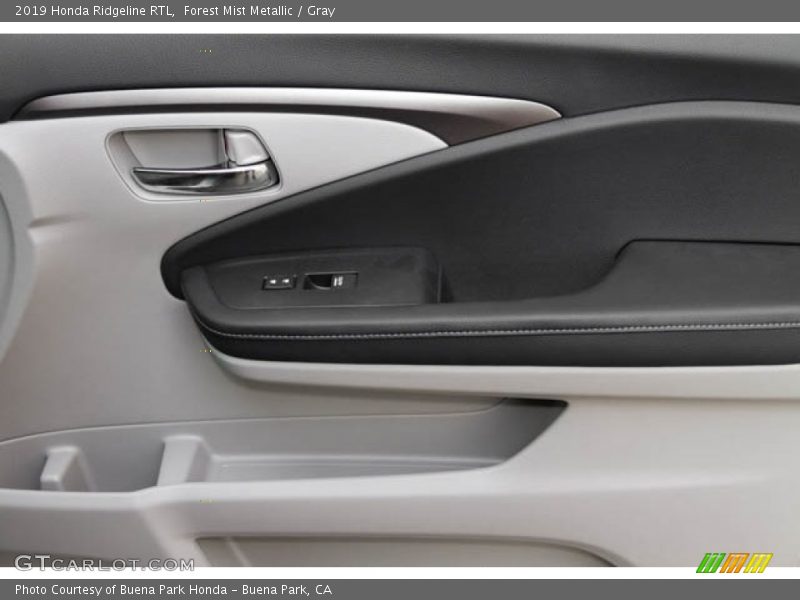 Door Panel of 2019 Ridgeline RTL