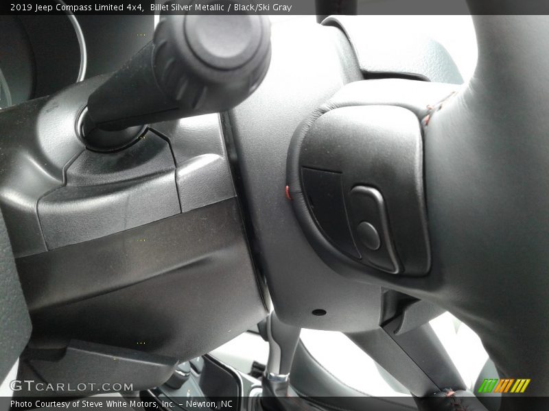 Billet Silver Metallic / Black/Ski Gray 2019 Jeep Compass Limited 4x4