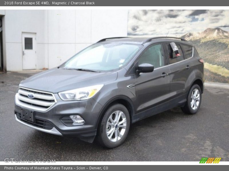 Magnetic / Charcoal Black 2018 Ford Escape SE 4WD
