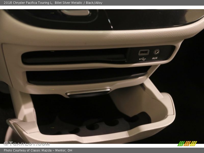 Billet Silver Metallic / Black/Alloy 2018 Chrysler Pacifica Touring L