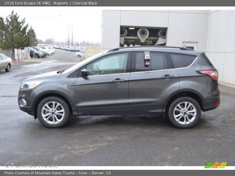 Magnetic / Charcoal Black 2018 Ford Escape SE 4WD