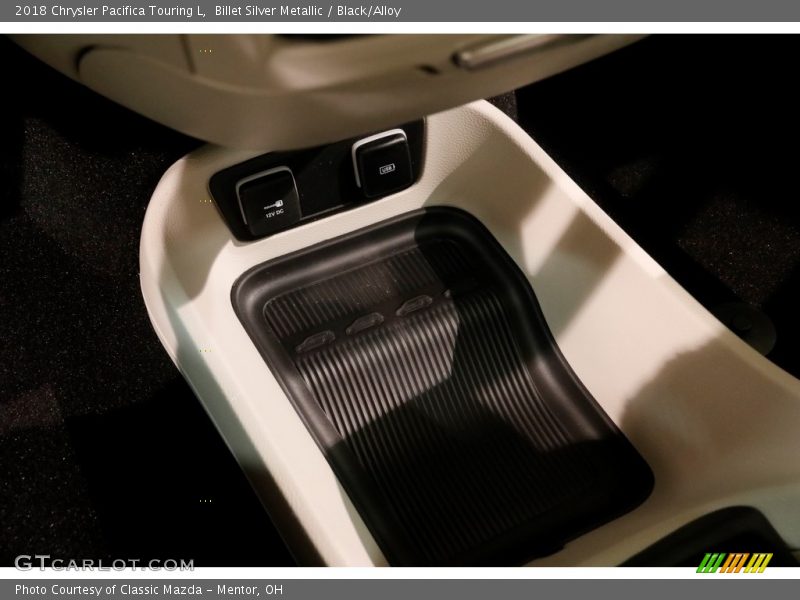 Billet Silver Metallic / Black/Alloy 2018 Chrysler Pacifica Touring L