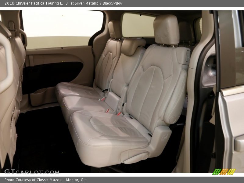 Billet Silver Metallic / Black/Alloy 2018 Chrysler Pacifica Touring L