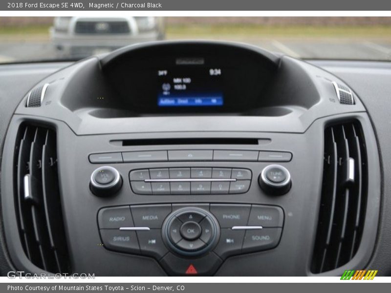 Magnetic / Charcoal Black 2018 Ford Escape SE 4WD
