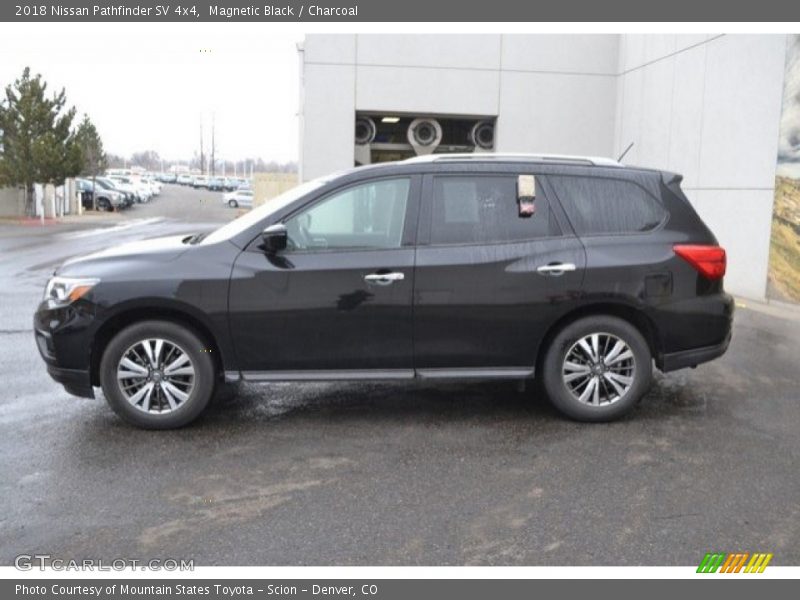 Magnetic Black / Charcoal 2018 Nissan Pathfinder SV 4x4
