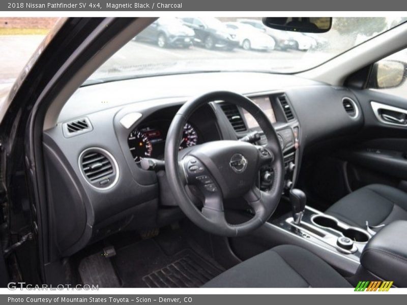 Magnetic Black / Charcoal 2018 Nissan Pathfinder SV 4x4