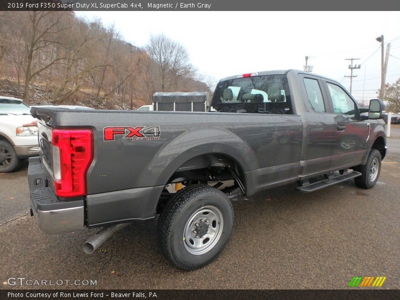 Magnetic / Earth Gray 2019 Ford F350 Super Duty XL SuperCab 4x4
