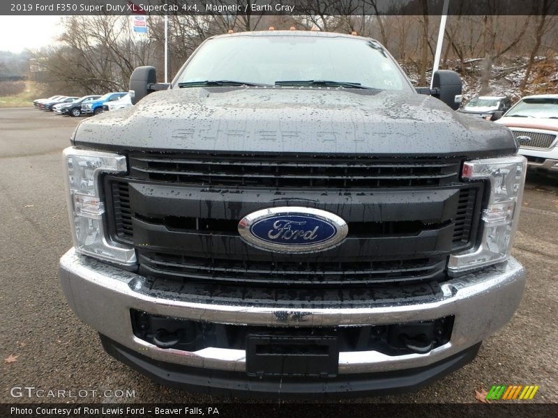 Magnetic / Earth Gray 2019 Ford F350 Super Duty XL SuperCab 4x4