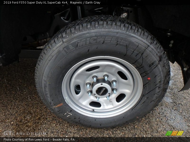 Magnetic / Earth Gray 2019 Ford F350 Super Duty XL SuperCab 4x4