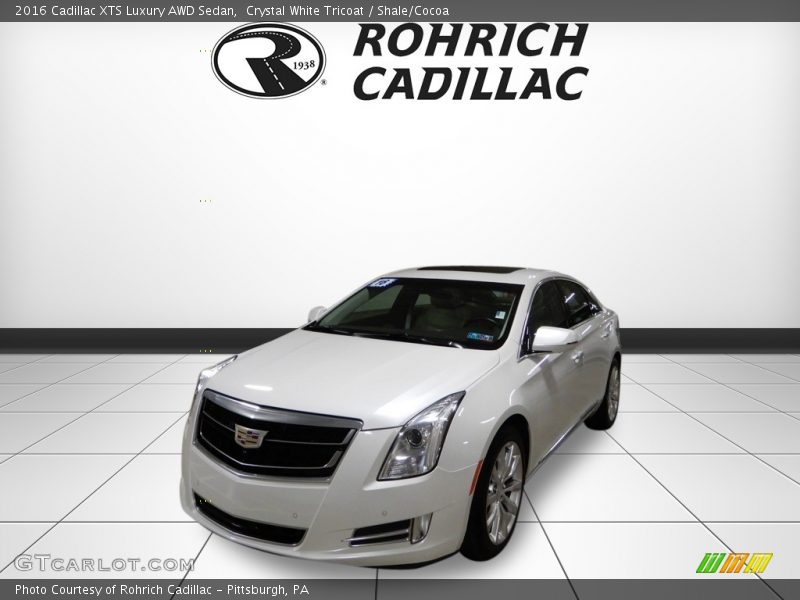 Crystal White Tricoat / Shale/Cocoa 2016 Cadillac XTS Luxury AWD Sedan