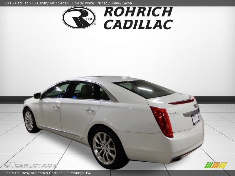 Crystal White Tricoat / Shale/Cocoa 2016 Cadillac XTS Luxury AWD Sedan