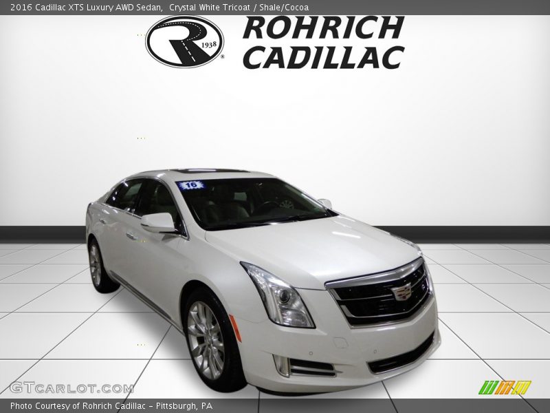 Crystal White Tricoat / Shale/Cocoa 2016 Cadillac XTS Luxury AWD Sedan
