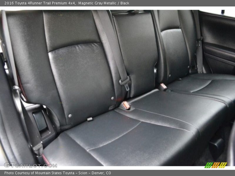 Magnetic Gray Metallic / Black 2016 Toyota 4Runner Trail Premium 4x4