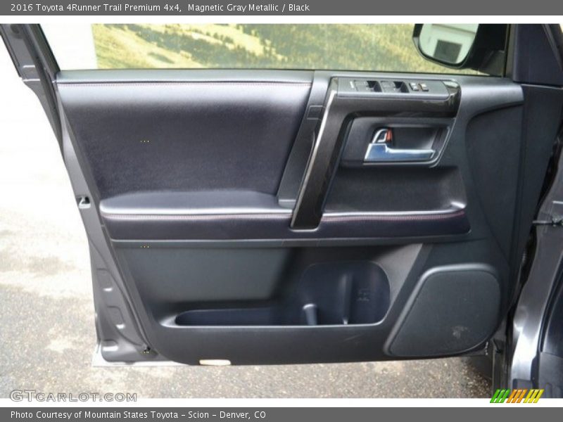 Magnetic Gray Metallic / Black 2016 Toyota 4Runner Trail Premium 4x4