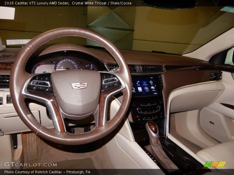 Crystal White Tricoat / Shale/Cocoa 2016 Cadillac XTS Luxury AWD Sedan