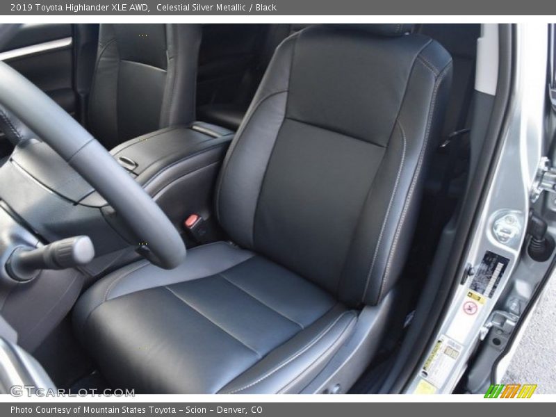 Celestial Silver Metallic / Black 2019 Toyota Highlander XLE AWD