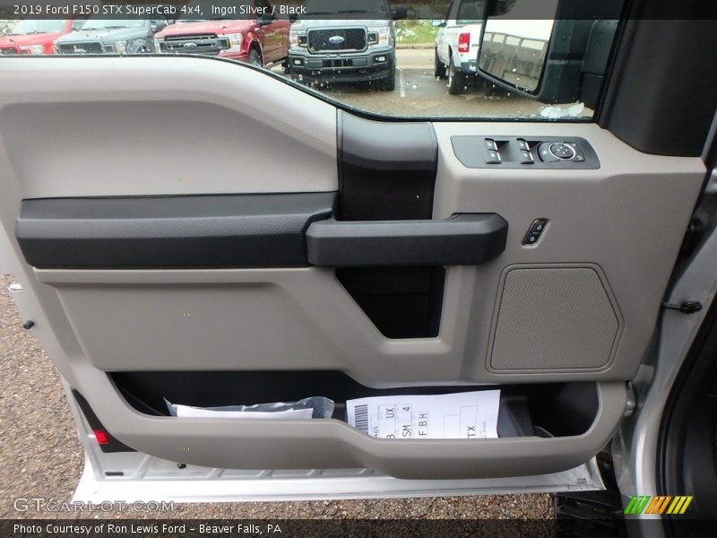 Door Panel of 2019 F150 STX SuperCab 4x4