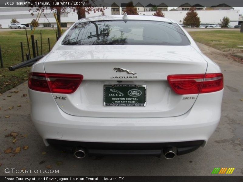 Fuji White / Ebony 2019 Jaguar XE Premium