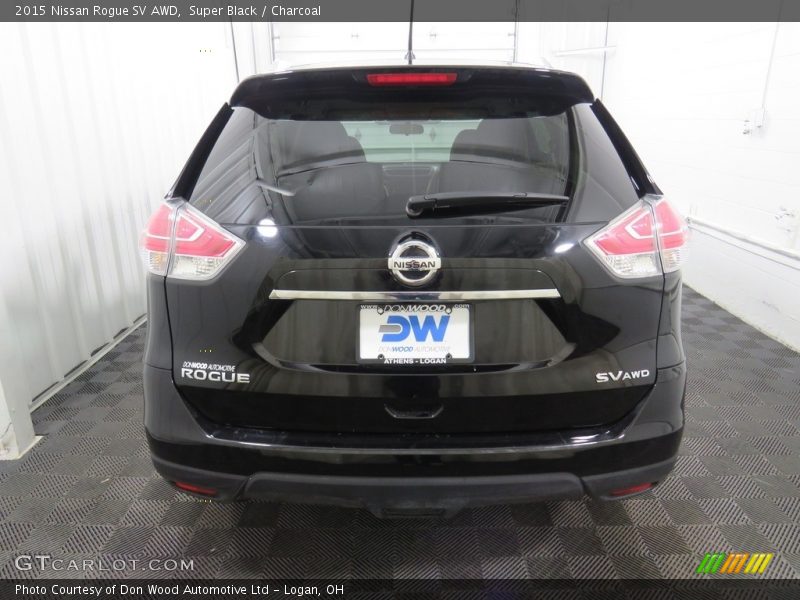 Super Black / Charcoal 2015 Nissan Rogue SV AWD