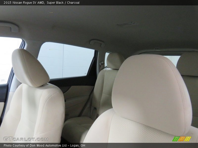 Super Black / Charcoal 2015 Nissan Rogue SV AWD