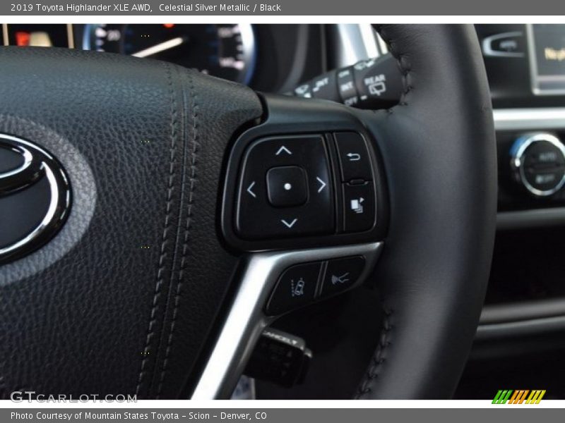 Celestial Silver Metallic / Black 2019 Toyota Highlander XLE AWD
