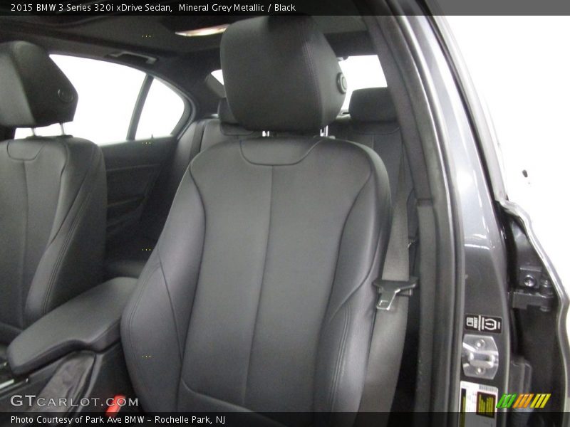Mineral Grey Metallic / Black 2015 BMW 3 Series 320i xDrive Sedan
