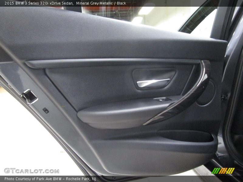 Mineral Grey Metallic / Black 2015 BMW 3 Series 320i xDrive Sedan