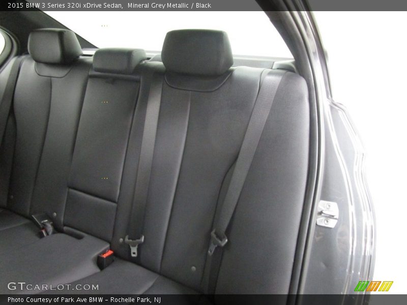 Mineral Grey Metallic / Black 2015 BMW 3 Series 320i xDrive Sedan