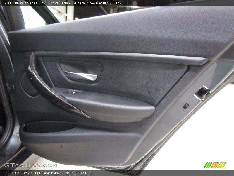 Mineral Grey Metallic / Black 2015 BMW 3 Series 320i xDrive Sedan