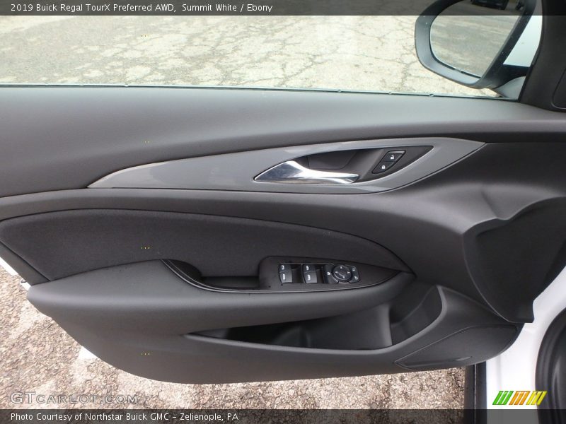 Door Panel of 2019 Regal TourX Preferred AWD