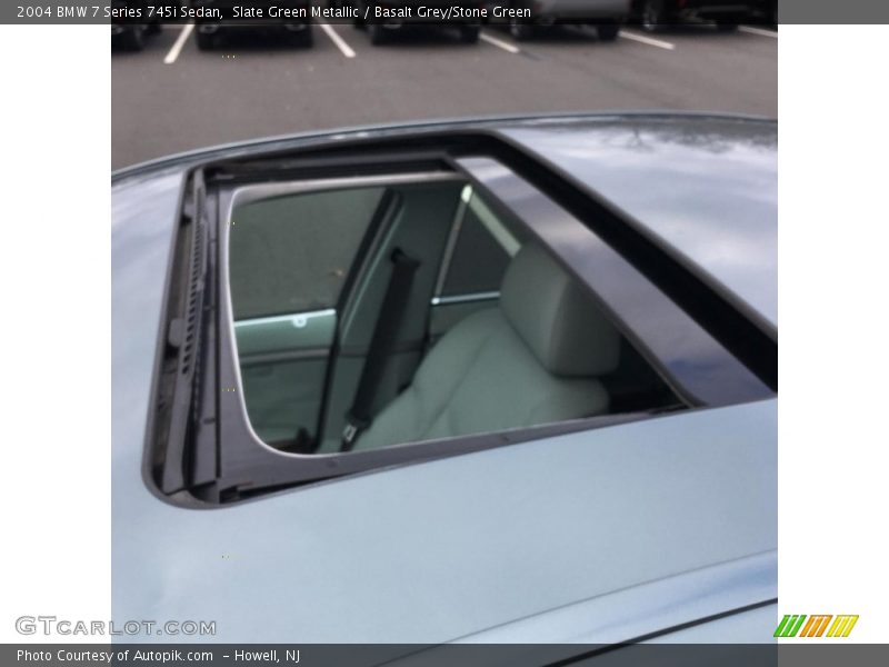 Slate Green Metallic / Basalt Grey/Stone Green 2004 BMW 7 Series 745i Sedan