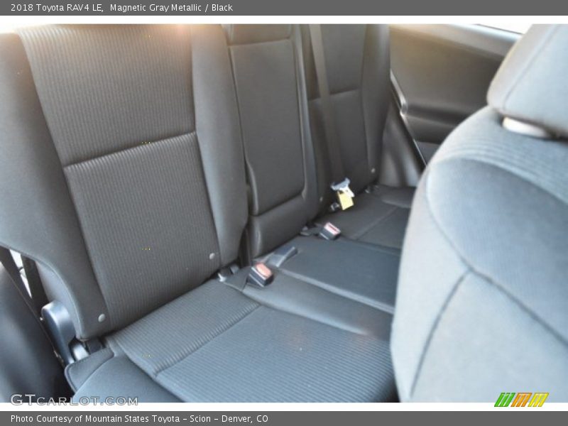 Magnetic Gray Metallic / Black 2018 Toyota RAV4 LE