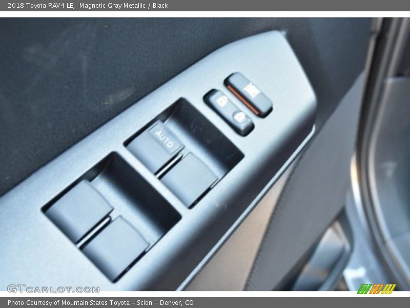 Magnetic Gray Metallic / Black 2018 Toyota RAV4 LE