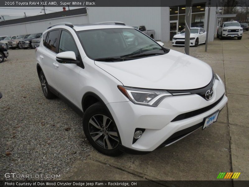 Super White / Black 2016 Toyota RAV4 XLE AWD