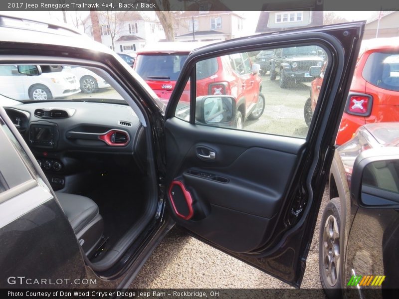 Black / Black 2017 Jeep Renegade Trailhawk 4x4
