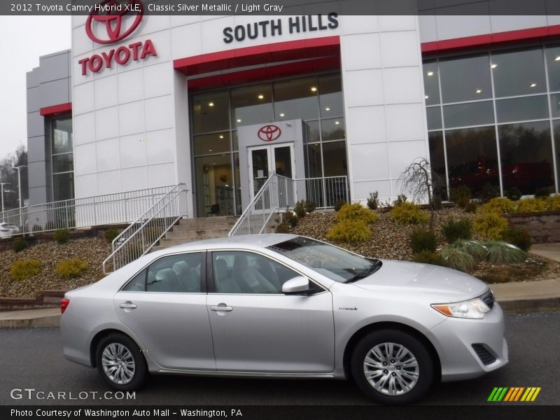 Classic Silver Metallic / Light Gray 2012 Toyota Camry Hybrid XLE