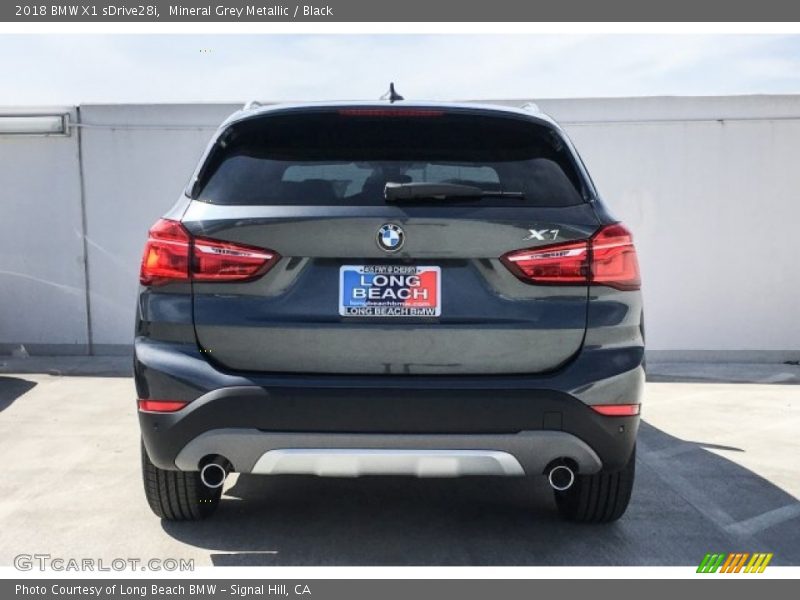 Mineral Grey Metallic / Black 2018 BMW X1 sDrive28i