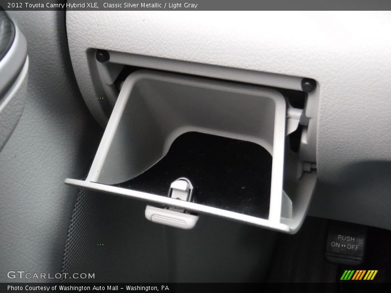 Classic Silver Metallic / Light Gray 2012 Toyota Camry Hybrid XLE
