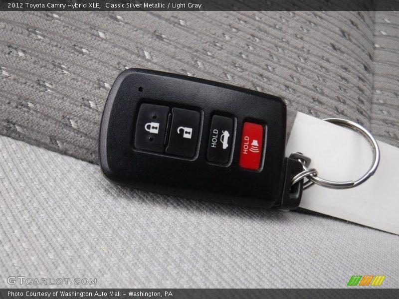 Classic Silver Metallic / Light Gray 2012 Toyota Camry Hybrid XLE