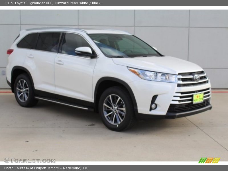 Blizzard Pearl White / Black 2019 Toyota Highlander XLE