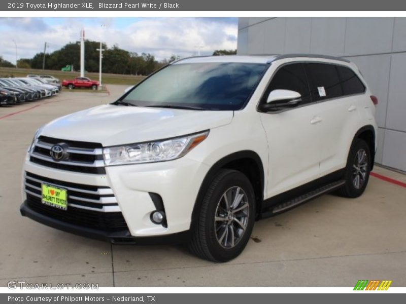 Blizzard Pearl White / Black 2019 Toyota Highlander XLE