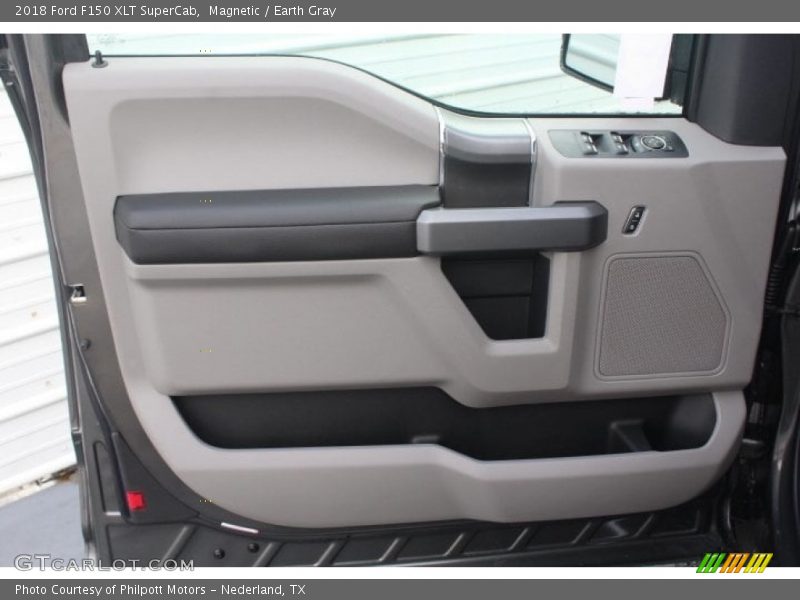Magnetic / Earth Gray 2018 Ford F150 XLT SuperCab